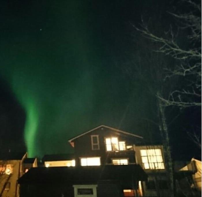 Sentralt I Med Parkering, Egen Inngang * Tromsø